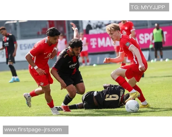 弗赖堡主场迎战比勒菲尔德全力争胜展现实力与信心