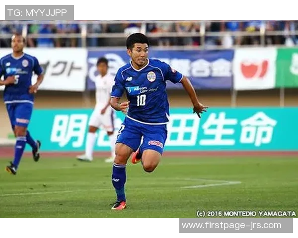 札幌冈萨迎战大分山神争夺联赛关键三分的激烈对决